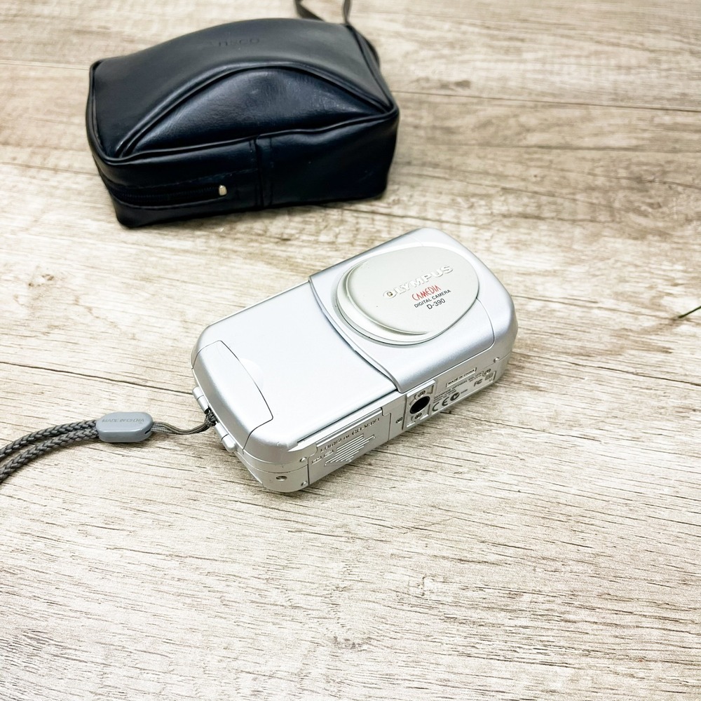 OLYMPUS CAMEDIA D-390 .2mp CCD SENSOR DIGITAL CAMERA .TESTED AND WORKING. - Picture 14 of 16